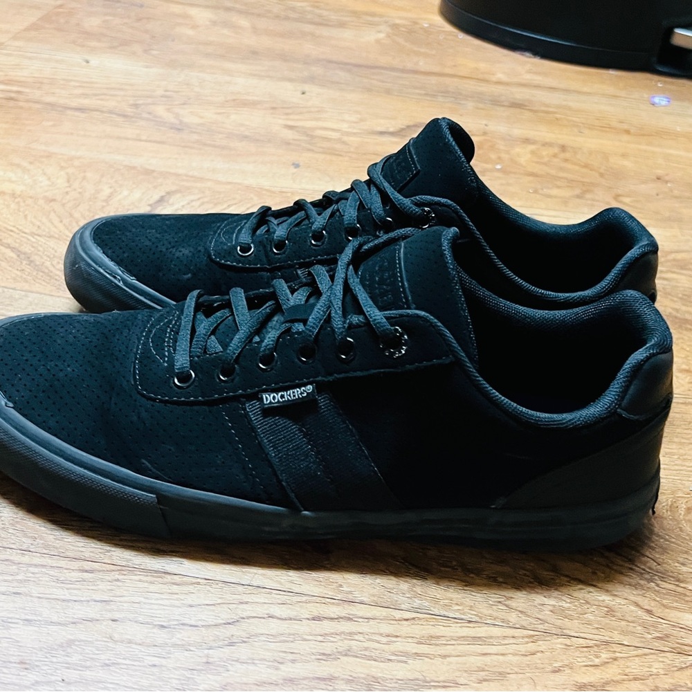 Dockers Men's Black Sneakers